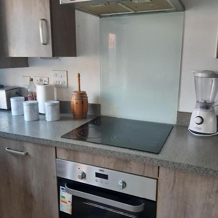 Our Guests Are Royal Apartment Higham Ferrers Luaran gambar